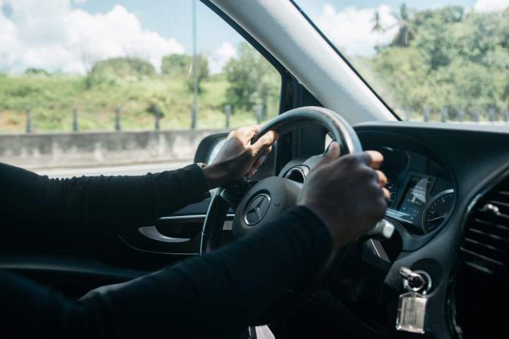 A VOTRE SERVICE TRANSPORT (3)