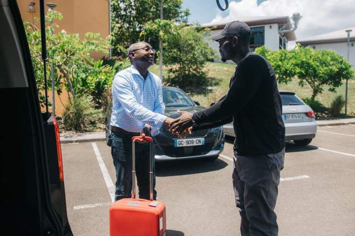 A VOTRE SERVICE TRANSPORT (7)